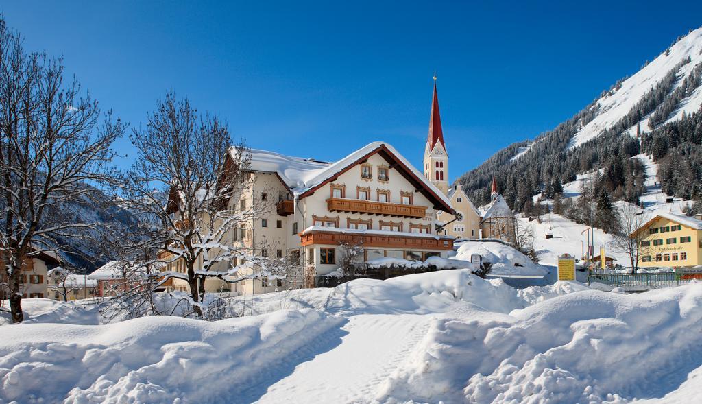 Отель Gasthof Baren Хольцгау Экстерьер фото